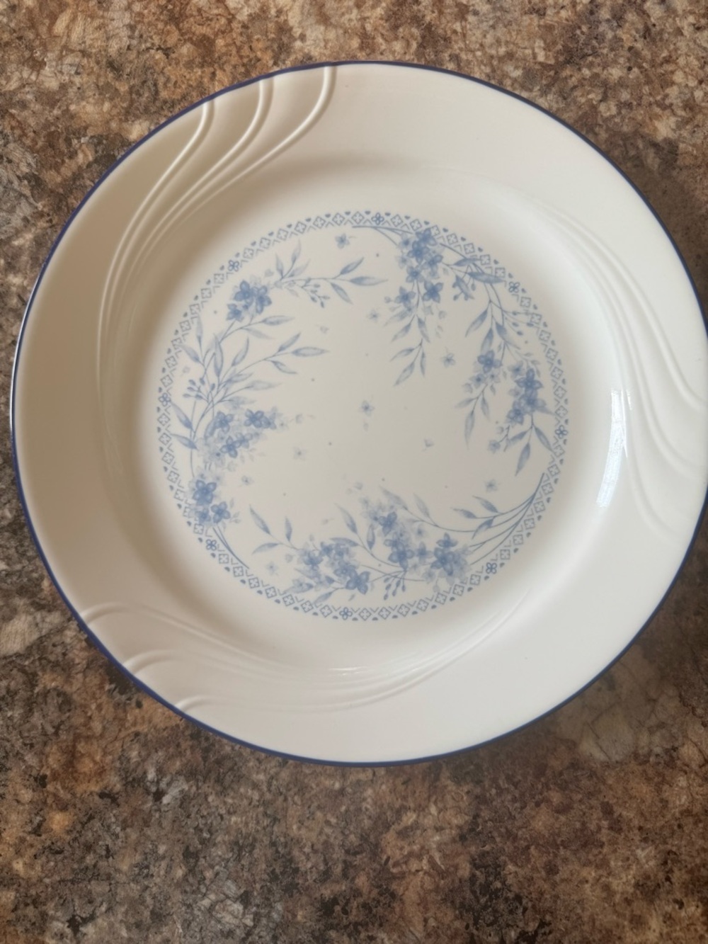 2 Vintage Corelle Dishes in the Celestial Blue pattern - Picture 2 of 6